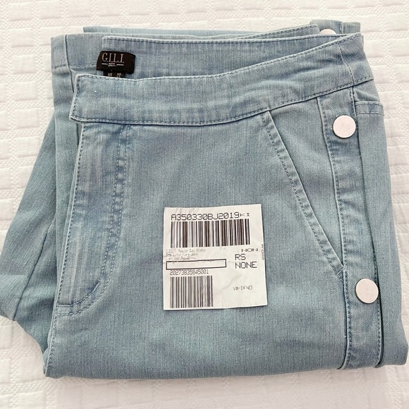 A350330 G.I.L.I. Dual Stretch Side Button Flare Jeans LIGHT WASH Size 10 Boho - Picture 2 of 9